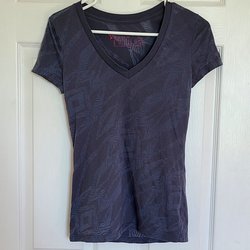 Nollie Y2K Gray Lightly Fitted Short Sleeve T-Shirt With Sheer Geometric Details